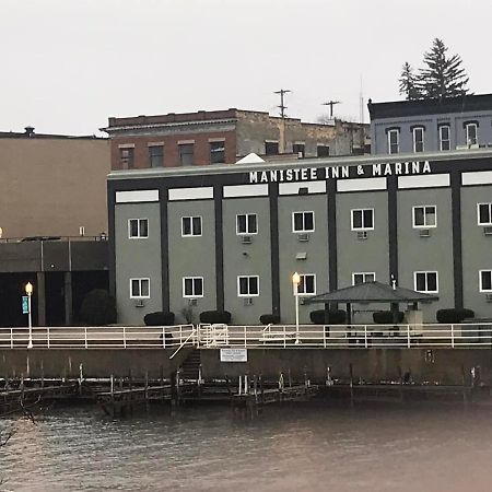 Manistee Inn & Marina Εξωτερικό φωτογραφία
